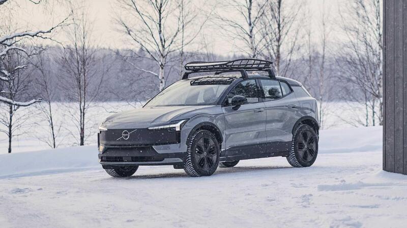 Volvo EX30 Cross Country Twin Motor Performance Ultra awd