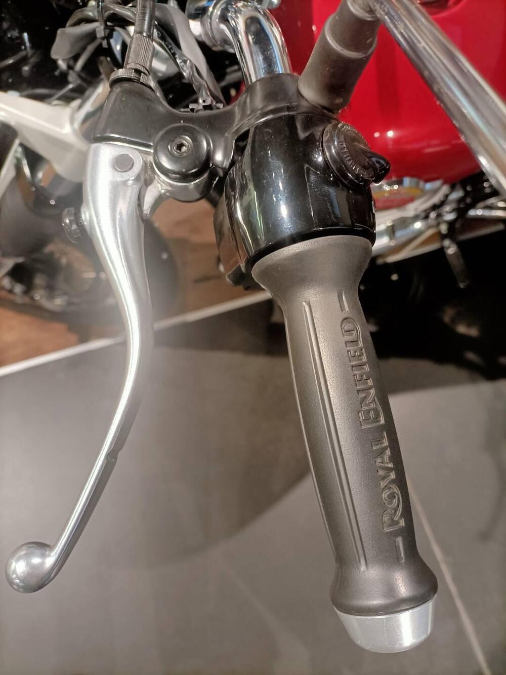 Royal Enfield Interceptor 650 (2021 - 25) (5)