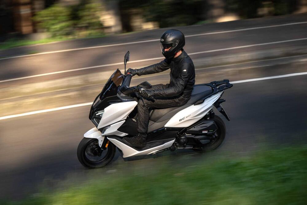 Morbidelli SC300 (2024 - 25) (5)