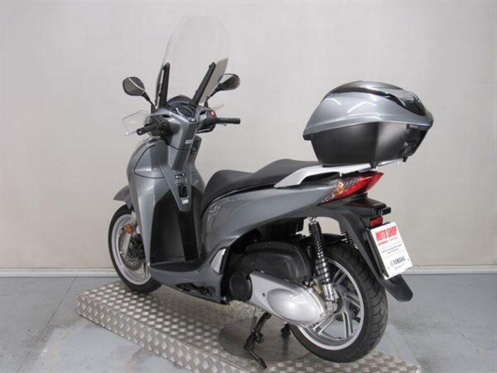 Honda SH 300 i ABS (2016 - 20) (5)