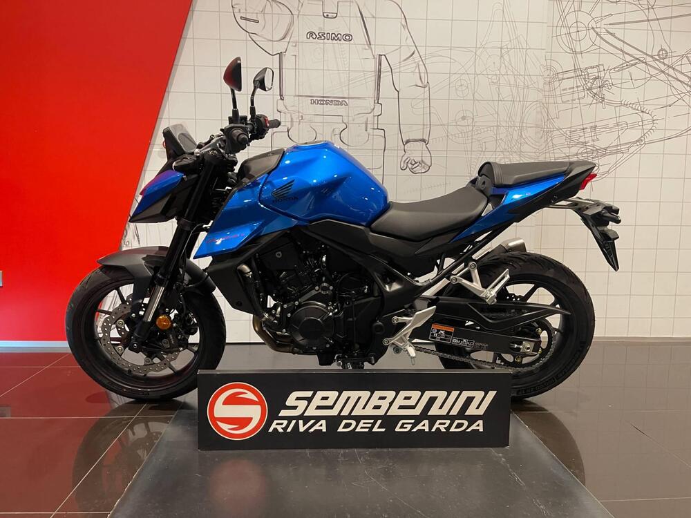 Honda CB 750 Hornet (2025) (6)