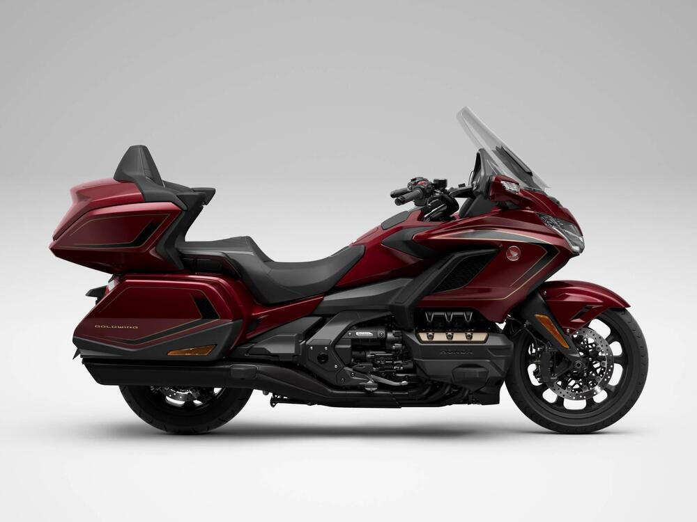 Honda GL 1800 Gold Wing Tour 50° Anniversario (2025) (10)