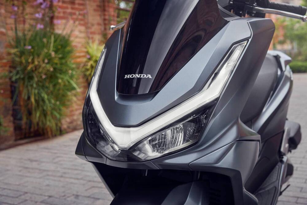 Honda PCX 125 (2025) (7)