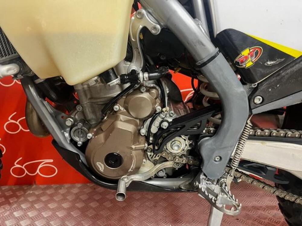 Husqvarna FE 250 (2022) (6)