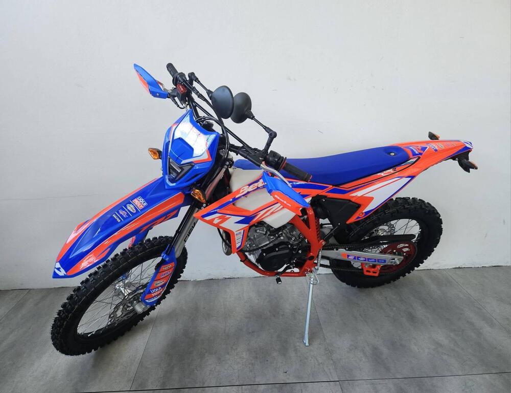 Betamotor RR 125 4T Enduro R (2024 - 25) (2)