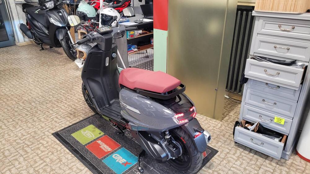 Velocifero Tennis 125 (2025) (4)