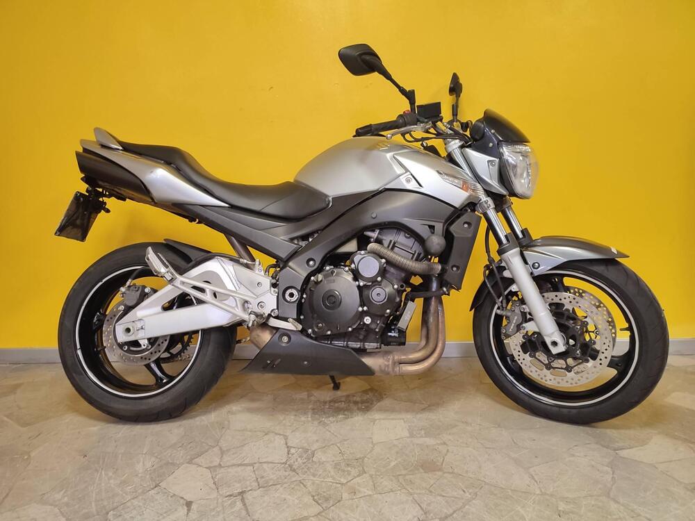 Suzuki GSR 600 (2006 - 11) (3)