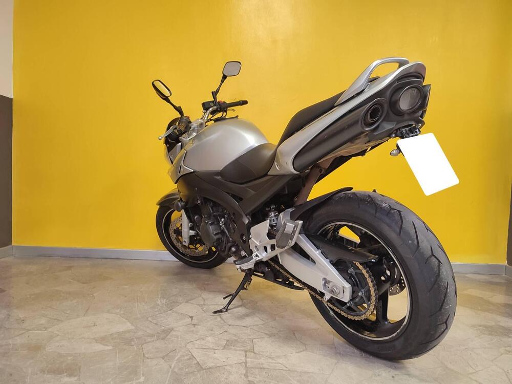 Suzuki GSR 600 (2006 - 11) (4)