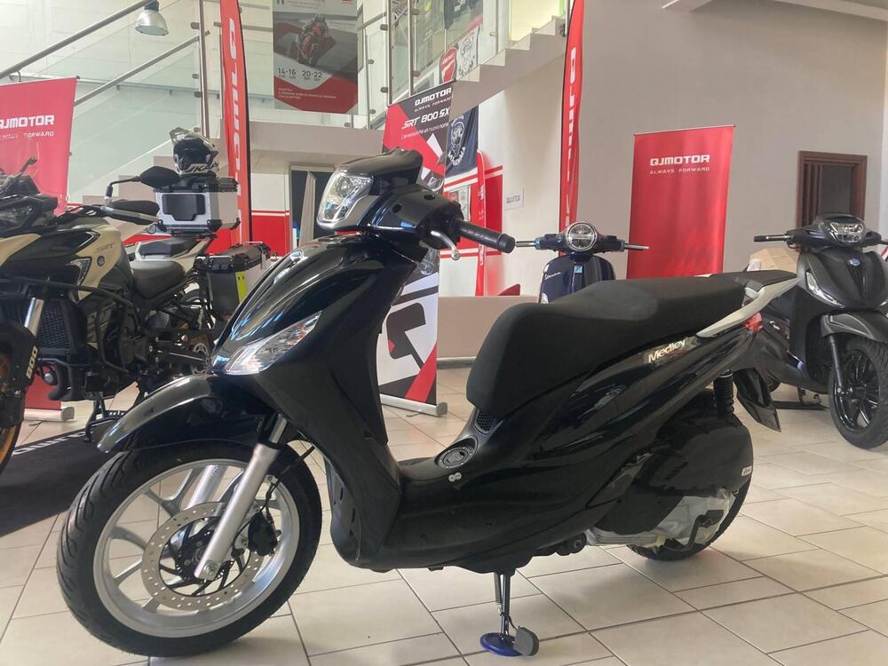 Piaggio Medley 125 S (2025) (4)