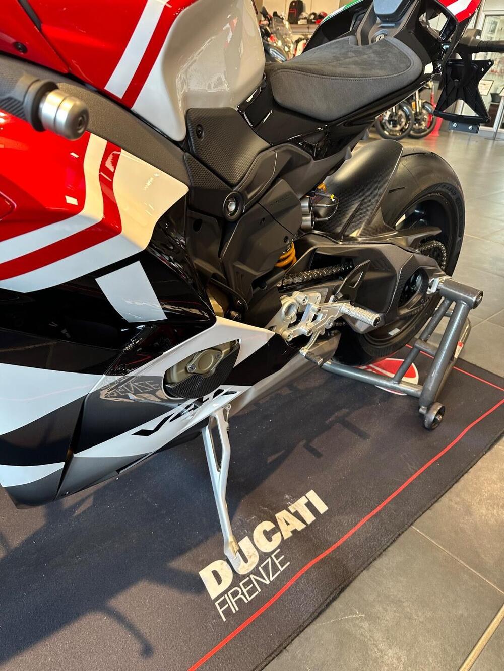 Ducati Panigale V4 S (2025) (5)
