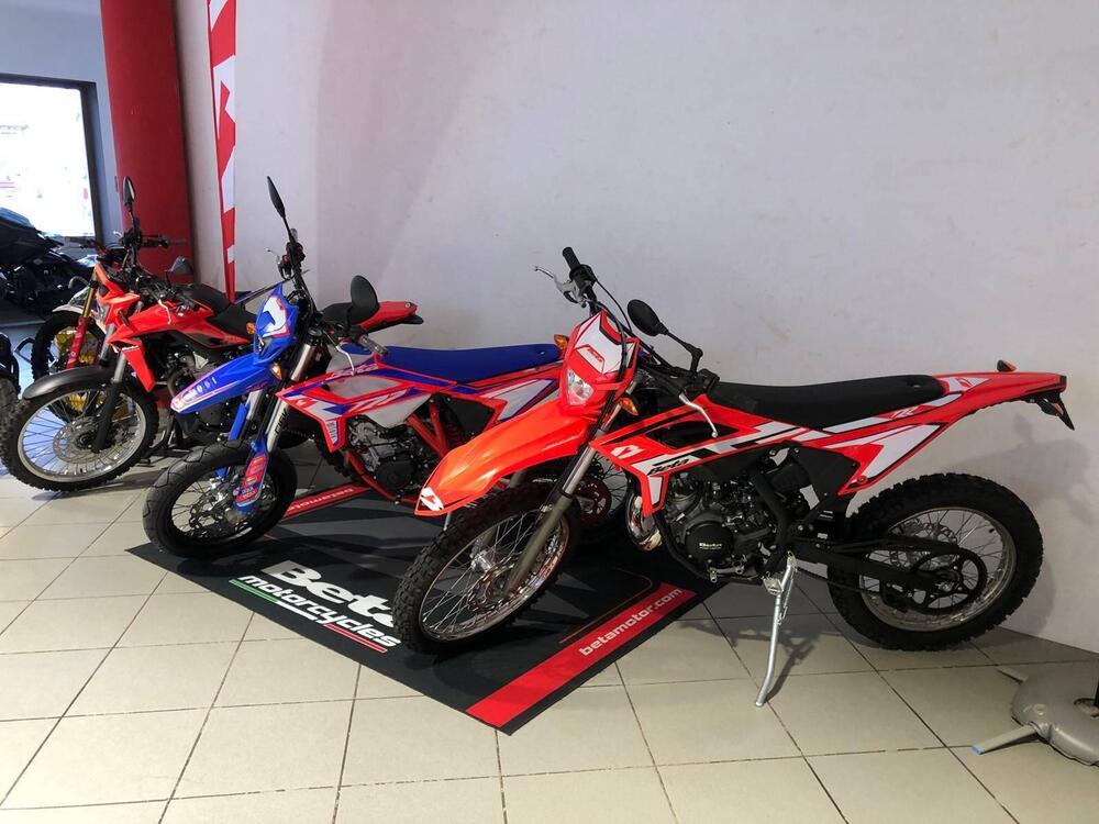 Betamotor RR 125 4T Motard R (2023 - 24) (4)