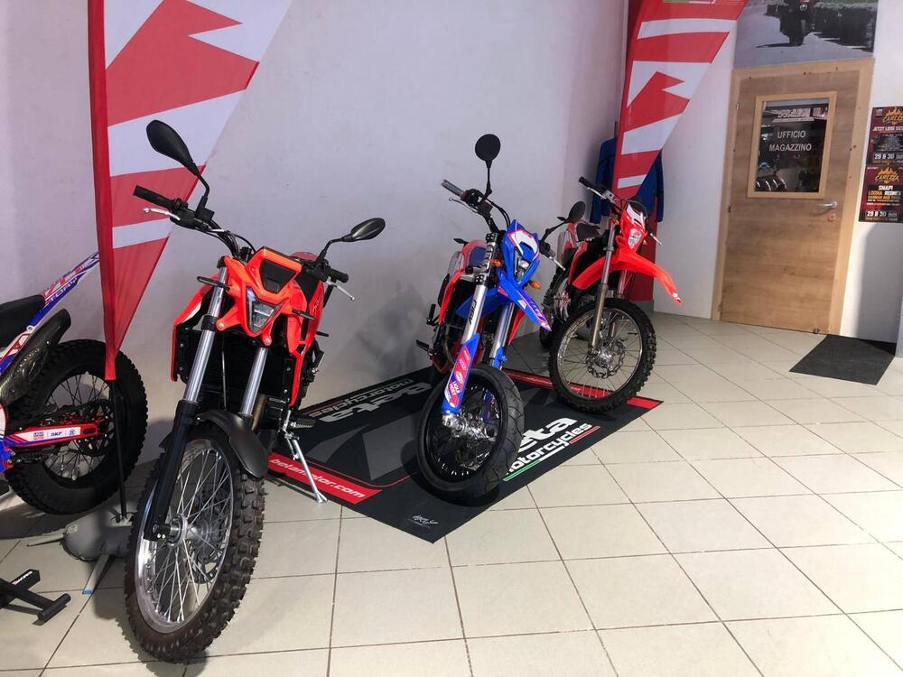 Betamotor RR 125 4T Motard R (2023 - 24) (5)