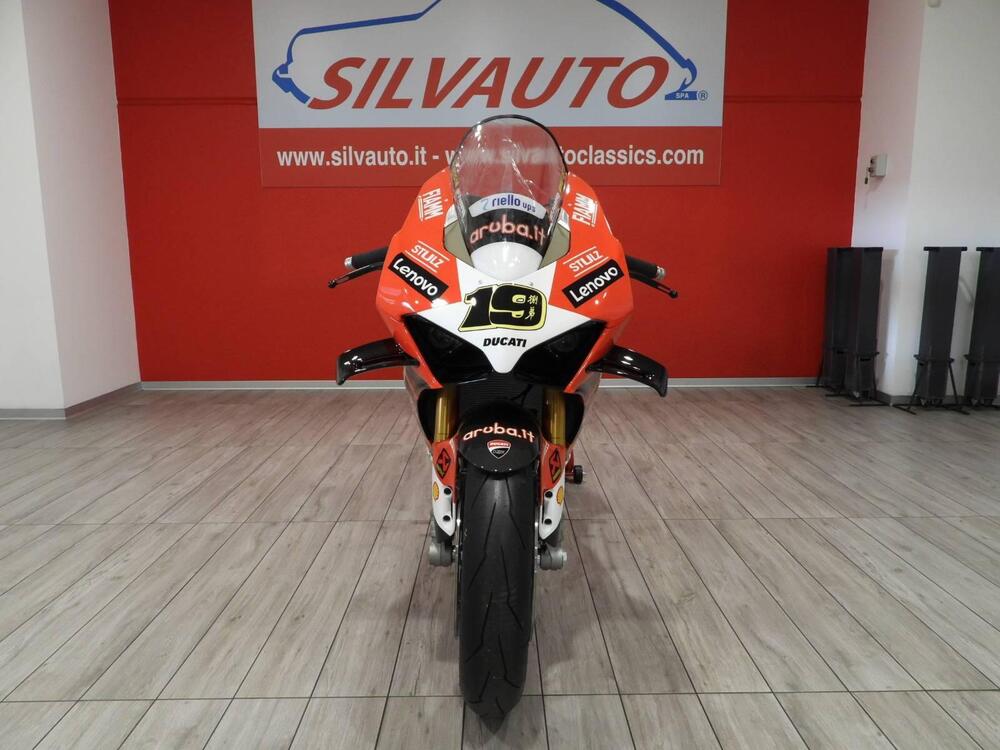 Ducati Panigale V4 Bautista 2022 World Champion Replica (2023) (2)