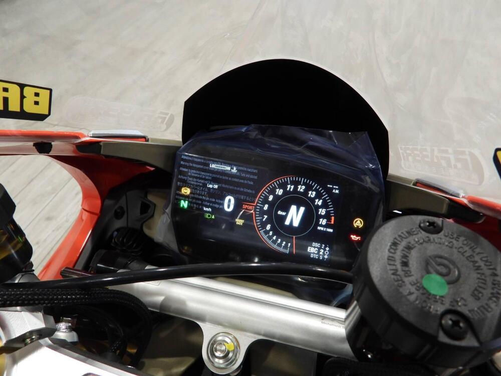 Ducati Panigale V4 Bautista 2022 World Champion Replica (2023) (7)