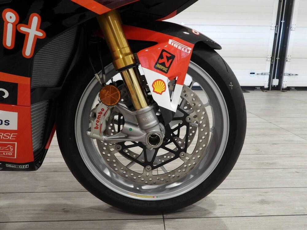 Ducati Panigale V4 Bautista 2022 World Champion Replica (2023) (11)