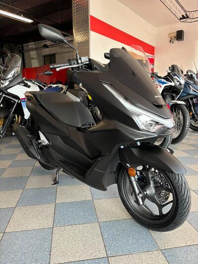 Honda PCX 125 (2025) nuova