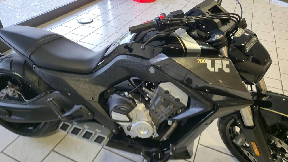 Benda Motorcycles LFC 700 (2024 - 25) (4)