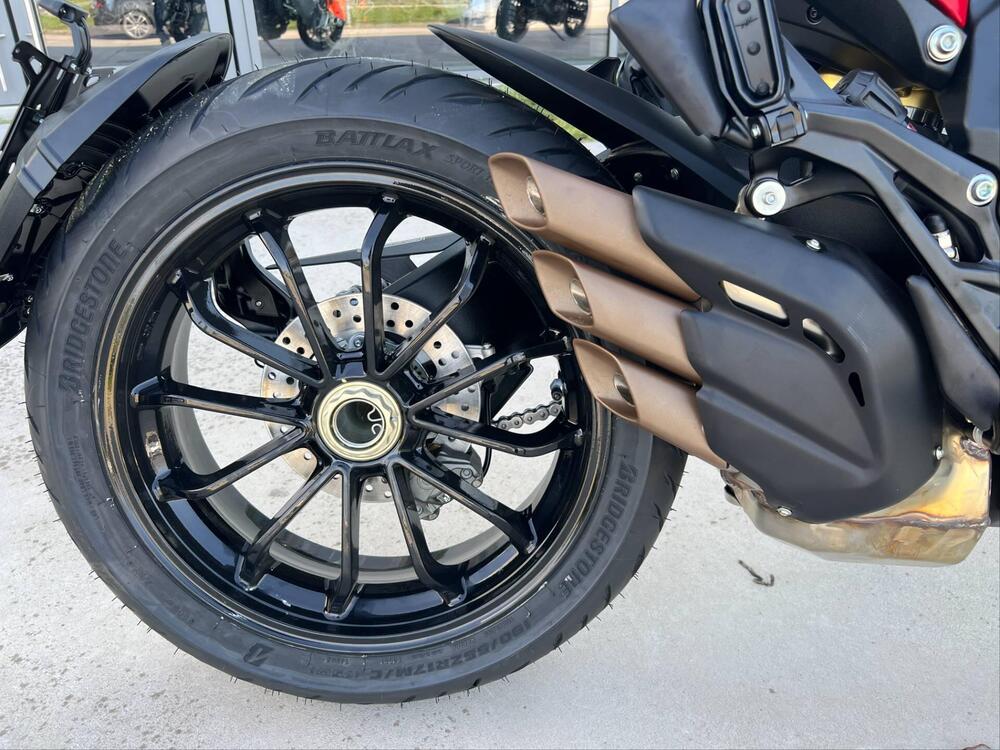 MV Agusta Turismo Veloce 800 R (2023 - 25) (2)