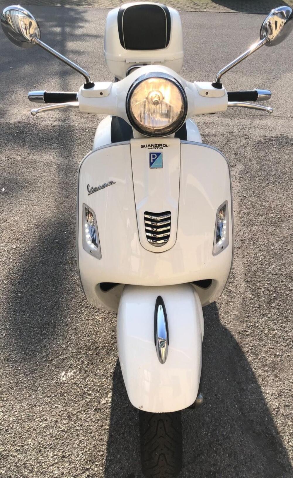 Vespa GTS 300 Super ABS (2014 - 16) (2)