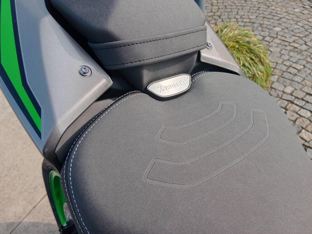 Kawasaki Z 900 SE (2025 - 26) (8)