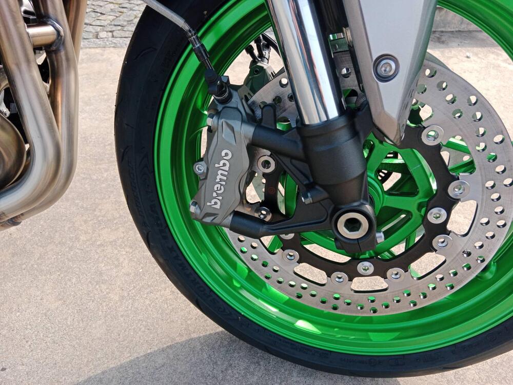 Kawasaki Z 900 SE (2025 - 26) (7)