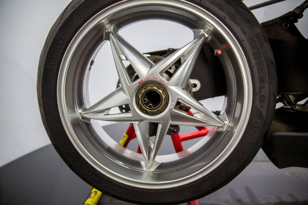 MV Agusta F4 750 SPR (2003 - 06) (16)