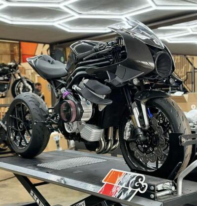 Triumph Speed Triple 1200 RR di Thornton Hundred: un bolide da 230 CV in vendita