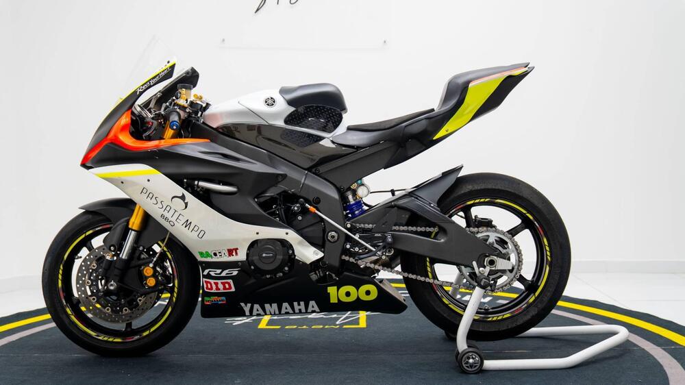 Yamaha YZF R6 (2006 - 07) (9)