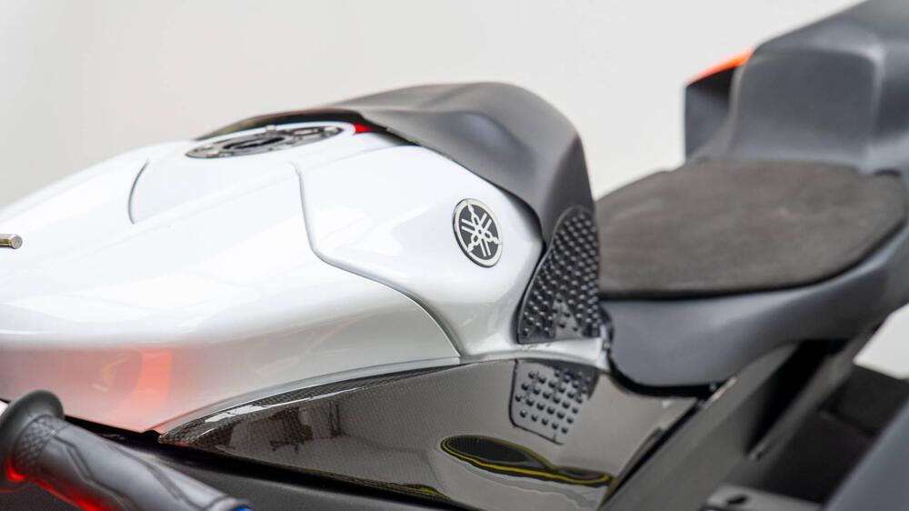 Yamaha YZF R6 (2006 - 07) (14)