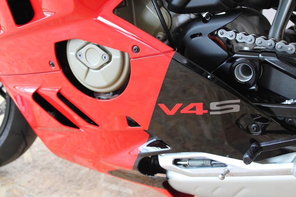 Ducati Panigale V4 S (2022 - 24) (10)