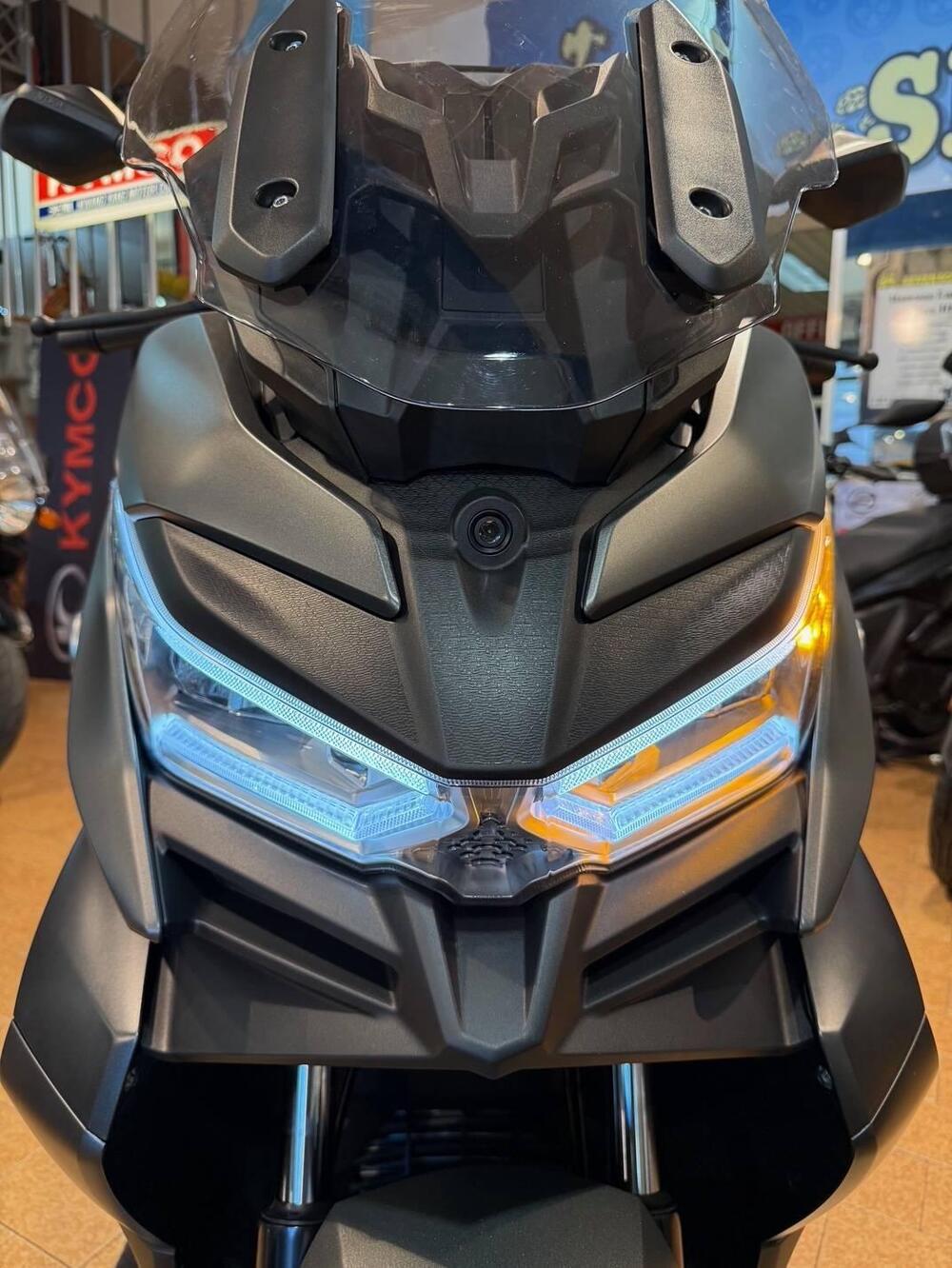 Voge Sfida SR4 MAX (2024 - 25) (11)