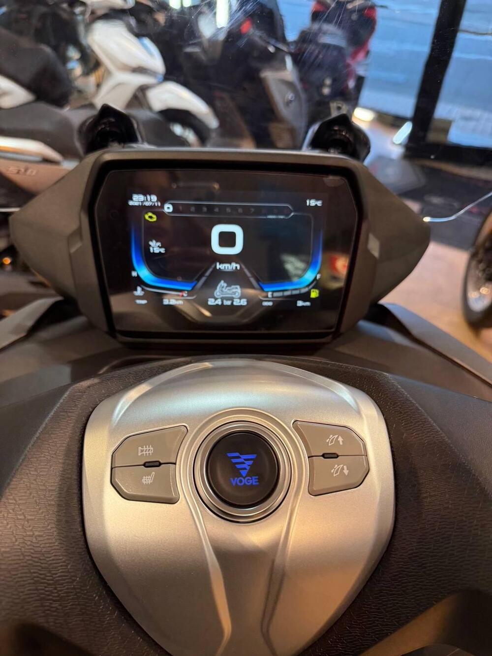 Voge Sfida SR4 MAX (2024 - 25) (13)