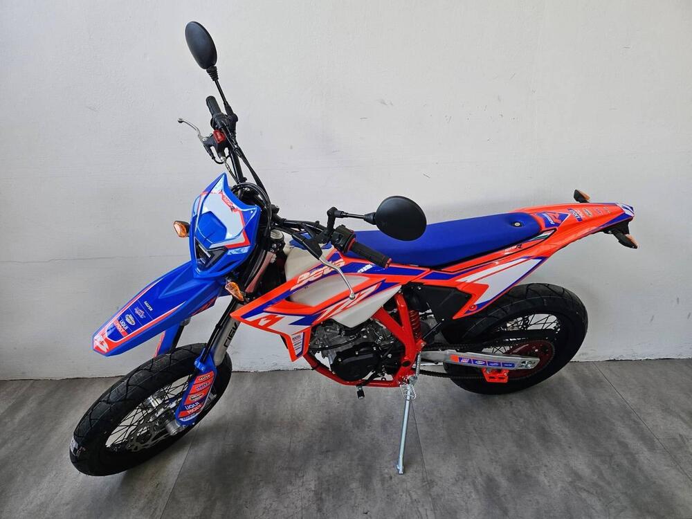 Betamotor RR 125 4T Motard R (2025) (2)