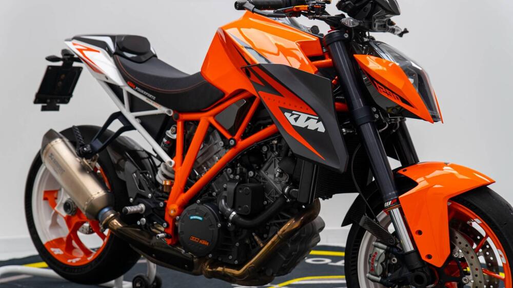 KTM 1290 Super Duke R ABS (2014 - 16) (2)