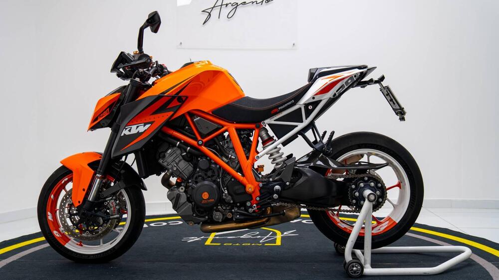 KTM 1290 Super Duke R ABS (2014 - 16) (9)