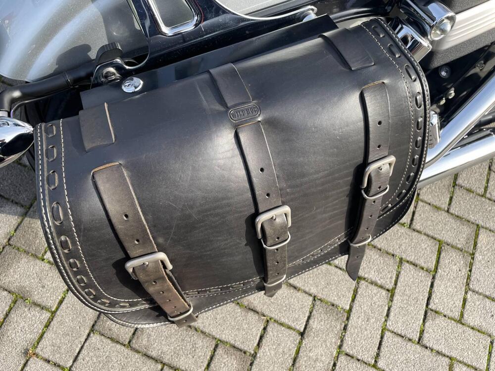 Harley-Davidson 1584 Street Bob (2008 - 15) - FXDB (9)