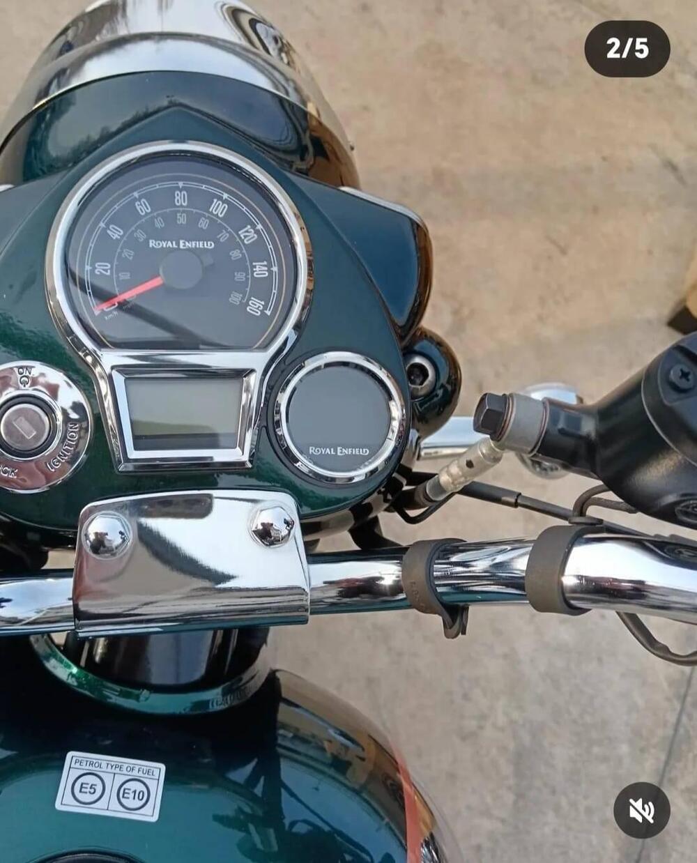 Royal Enfield Classic 350 (2021 - 25) (2)