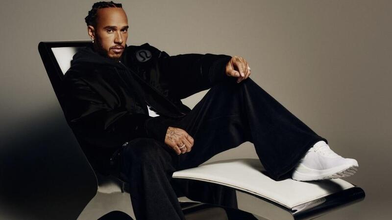 F1. Perch&eacute; Lewis Hamilton non va paragonato a nessun altro pilota? &quot;Sono nero, non ho moglie o figli. La mia priorit&agrave; &egrave; vincere&quot;