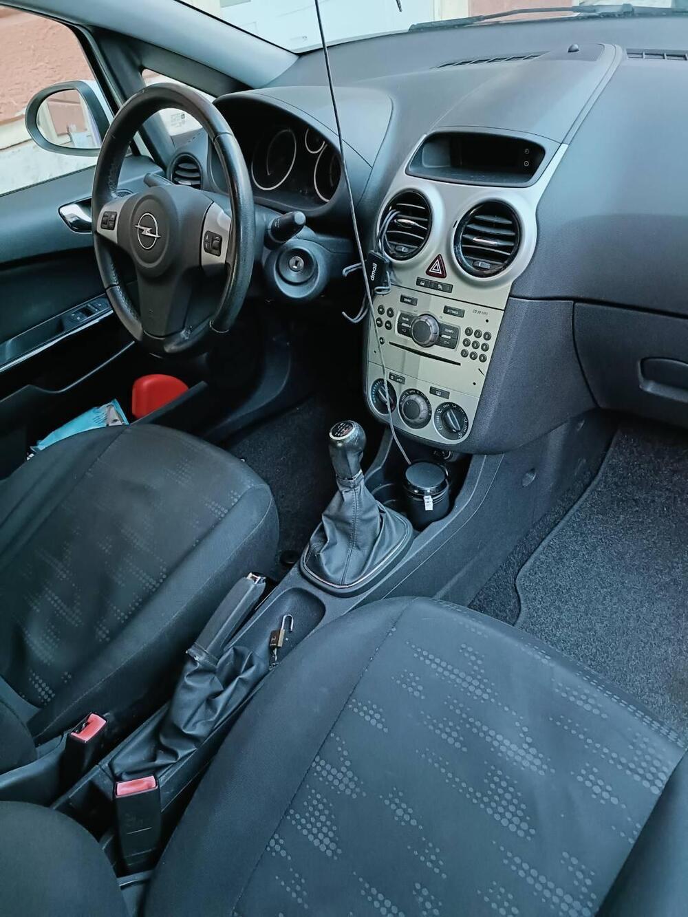 Opel Corsa usata a Pisa (11)