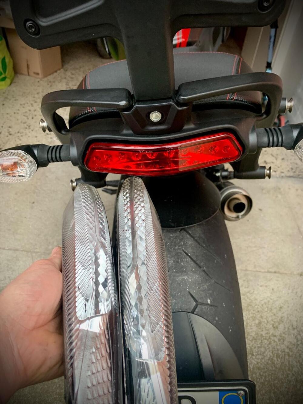 Ducati Diavel 1200 Carbon (2014 - 16) (10)