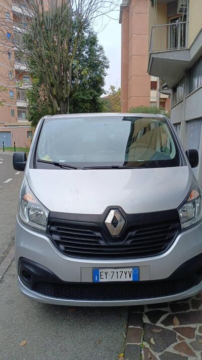 Renault Trafic Furgone T27 1.6 dCi 115CV PC-TN Comfort N1 del 2015 usata a Modena