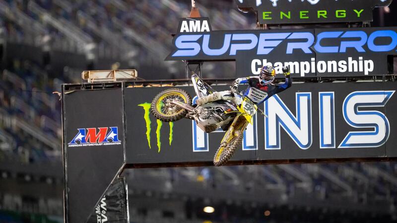 Ken Roczen vince il Supercross di Daytona. La 250 va ad Hampshire