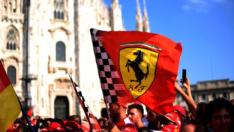 F1. Un gioved&igrave; da sogno con Ferrari ed UniCredit: ecco dove e quando incontrare Charles Leclerc e Lewis Hamilton a Milano