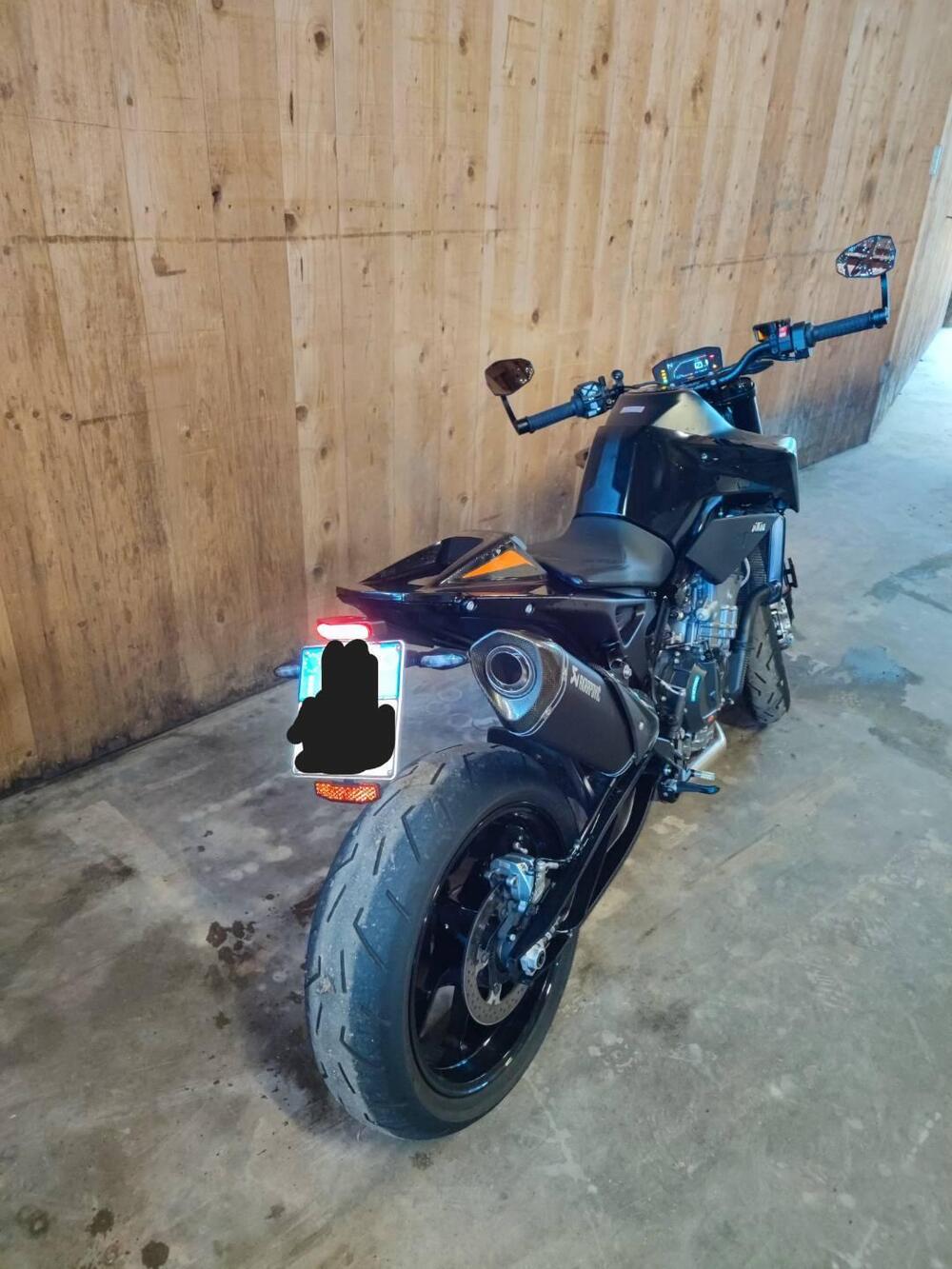 KTM 890 Duke (2021 - 23) (4)