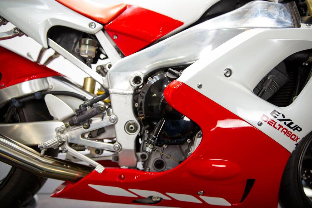 Yamaha YZF R1 (1998 - 99) (13)