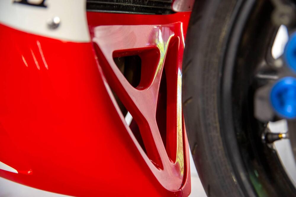 Yamaha YZF R1 (1998 - 99) (16)