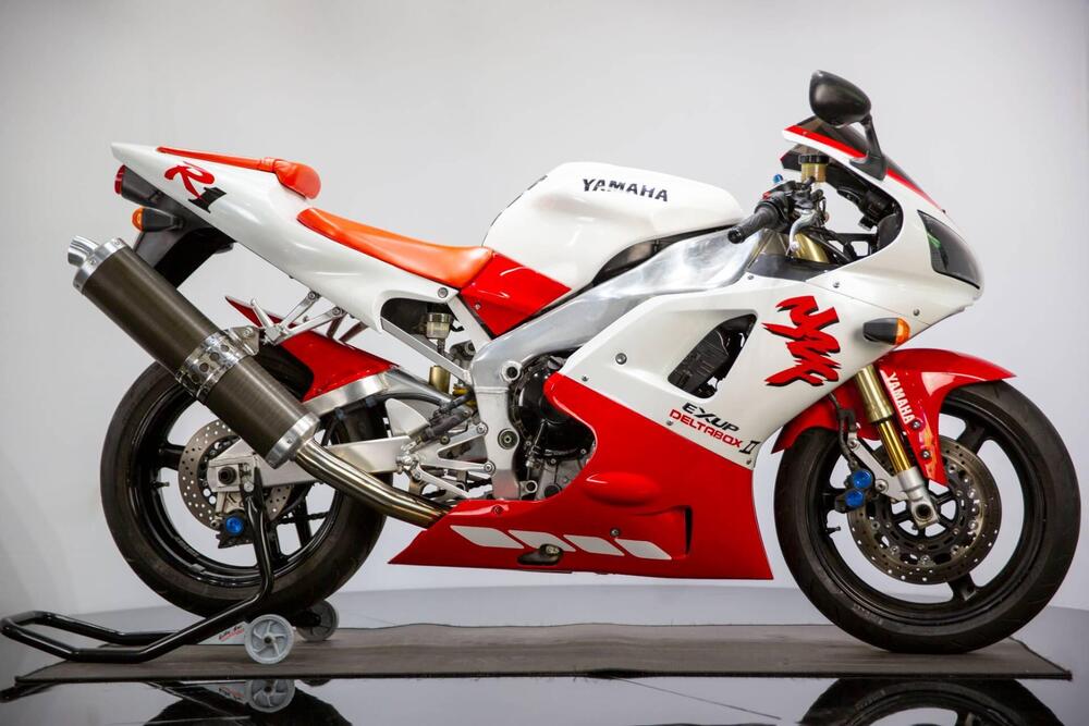 Yamaha YZF R1 (1998 - 99) (2)
