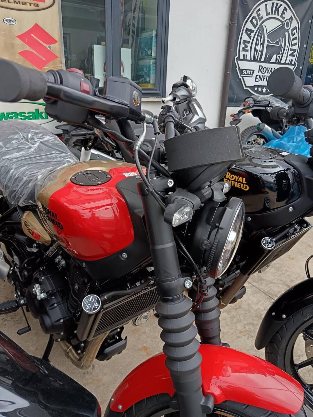 Royal Enfield Guerrilla 450 (2024 - 25) (3)