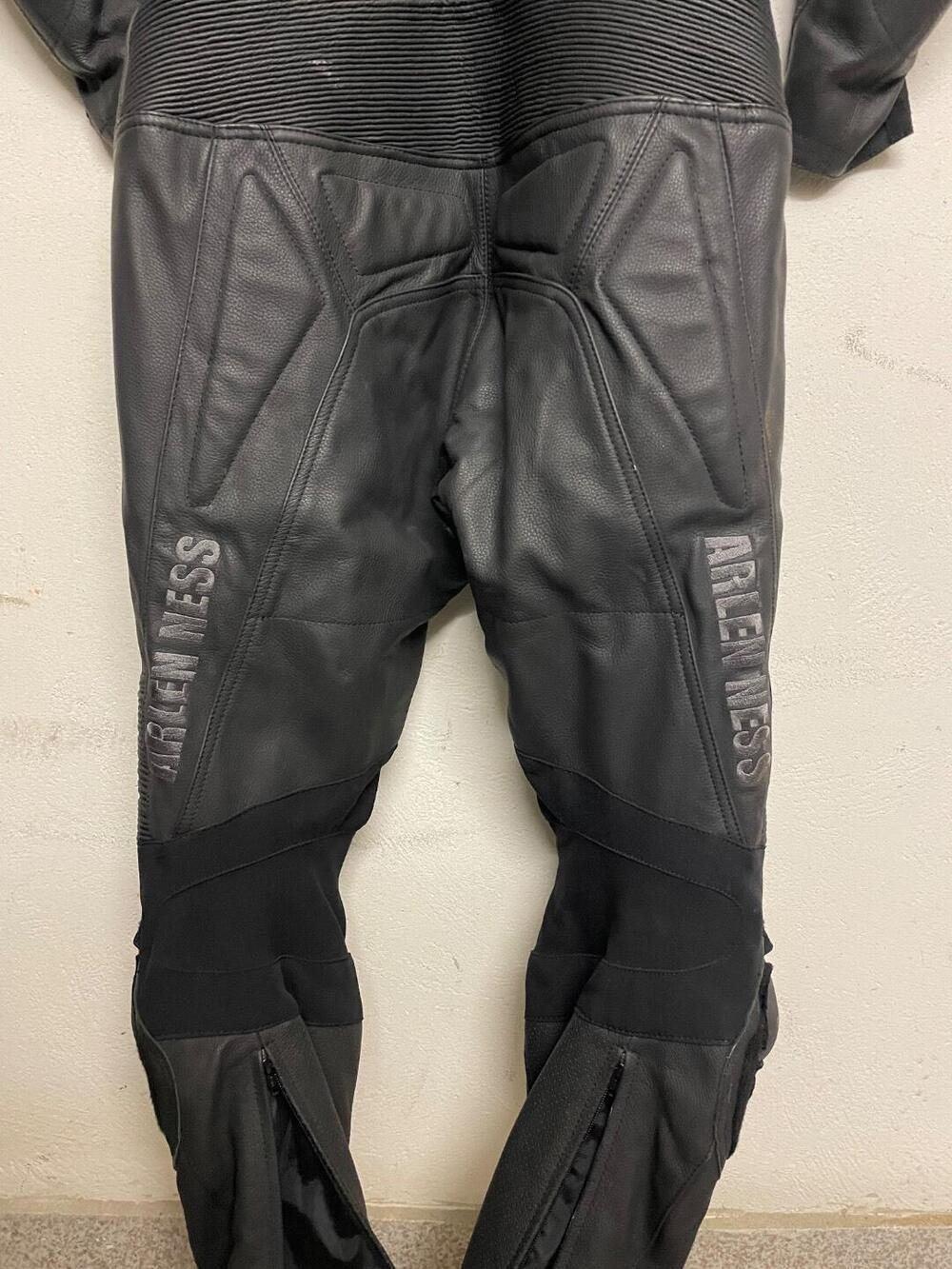 Tuta in pelle tg. 54 Arlen Ness (6)