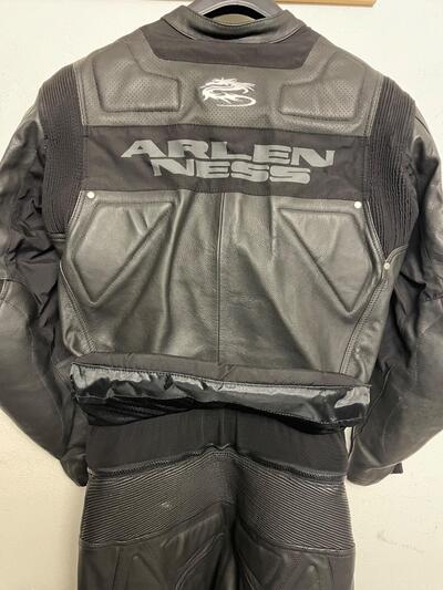 Tuta in pelle tg. 54 Arlen Ness